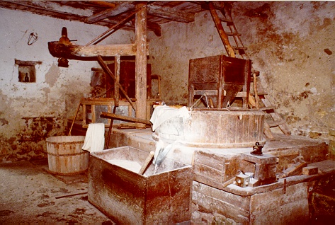 mpiedi06.jpg (100003 byte)