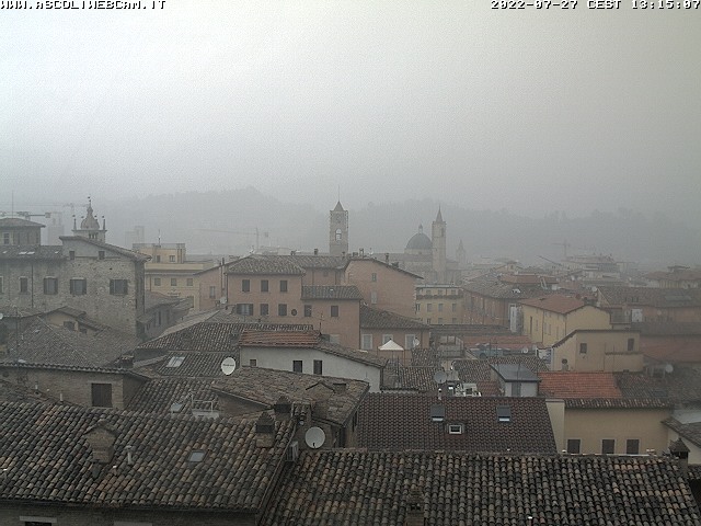 immagine della webcam nei dintorni di Castelluccio Norcia: webcam Ascoli Piceno